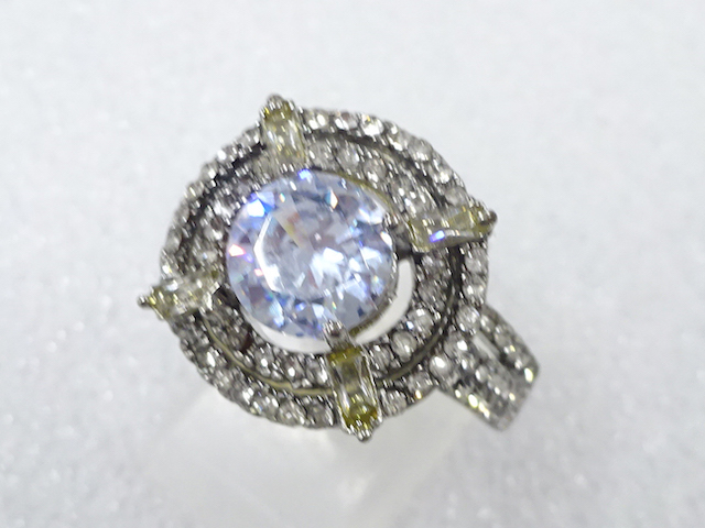 Japanese Kimono / Antique Accessories Metal